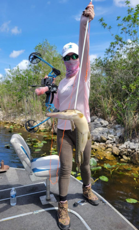 Nice Alligator Gar catch during a Bowfishing Trip